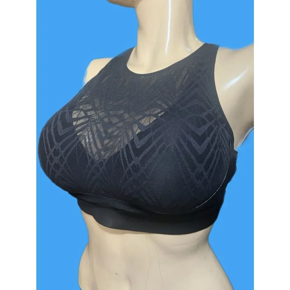 Victoria's Secret Flow on Point High Neck Mesh Sport Wireless Support bra 36D